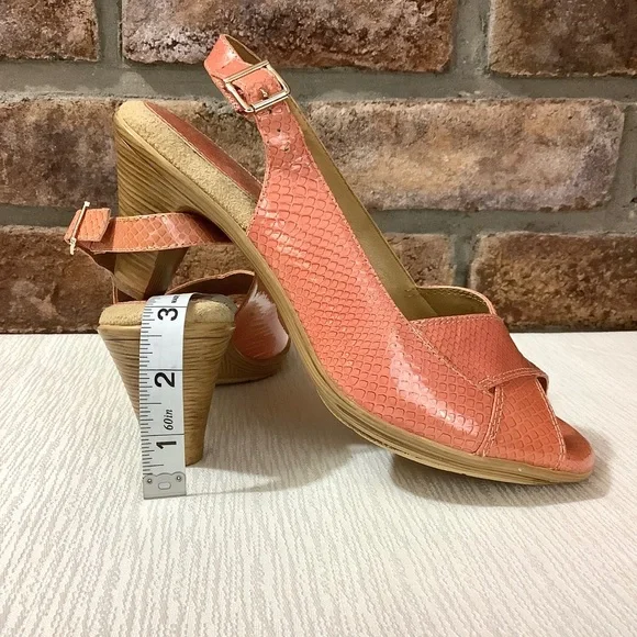 SOFTSPOTS Coral Patent Leather Slingback Sandals - Picture 12 of 12